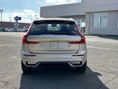 New 2026 Volvo XC60 T8 Ultra w/ Protection Package Premier AWD/4WD image 4