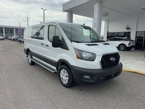Certified 2025 Ford Transit 250 Low Roof w/ Exterior Upgrade Package RWD image 4