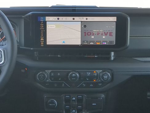 New 2026 Jeep Wrangler Unlimited Sahara AWD/4WD image 16