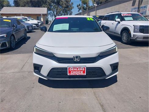 Used 2024 Honda Civic Sport image 2