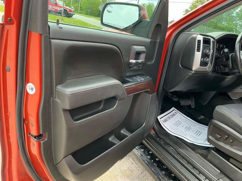 Used 2015 GMC Sierra 1500 SLE w/ SLE Value Package AWD/4WD image 14