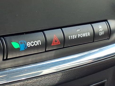 Used 2016 Dodge Grand Caravan R/T image 8