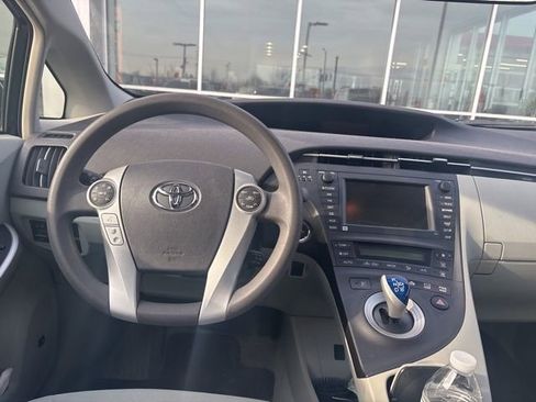 Used 2010 Toyota Prius Two image 12