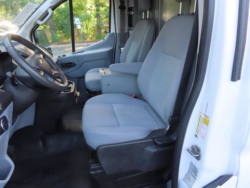 Used 2018 Ford Transit 150 148 Low Roof RWD image 10