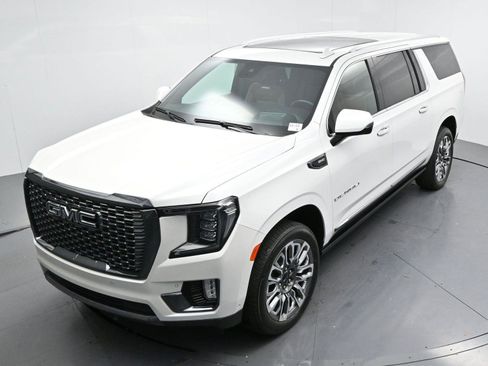 Used 2024 GMC Yukon XL Denali Ultimate image 49