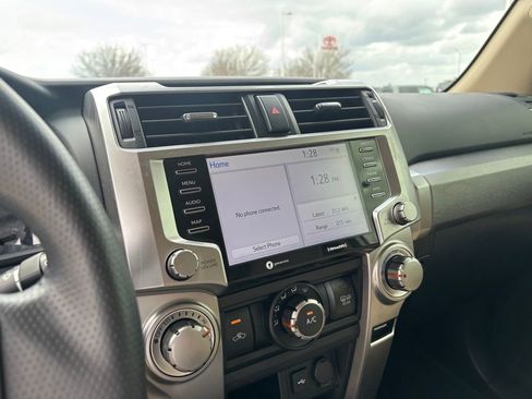 Used 2020 Toyota 4Runner SR5 image 18