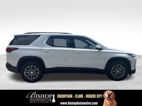 Used 2023 Chevrolet Traverse LT AWD/4WD image 13