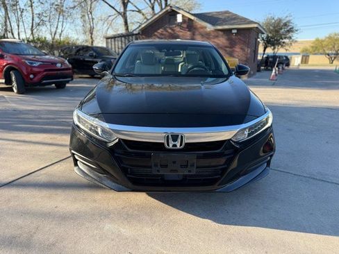 Used 2018 Honda Accord LX image 2