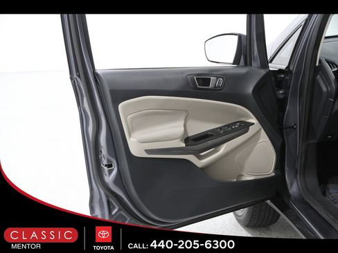 Used 2022 Ford EcoSport SE w/ SE Convenience Package image 4