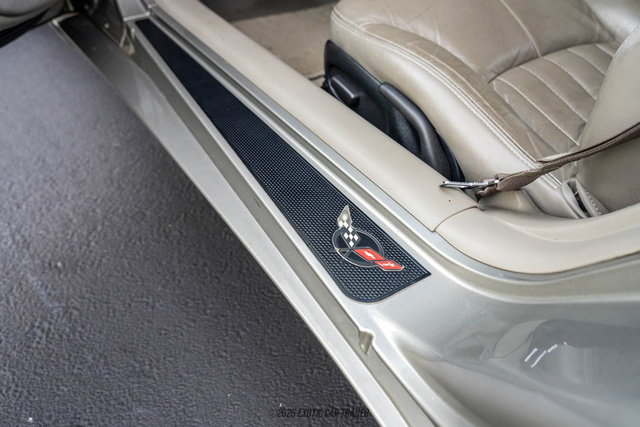 Used 2000 Chevrolet Corvette Coupe RWD image 59