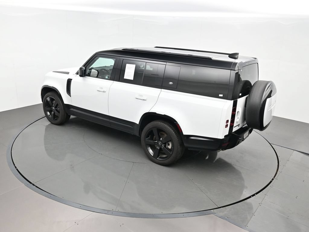 Used 2023 Land Rover Defender 130 X-Dynamic SE AWD/4WD image 49