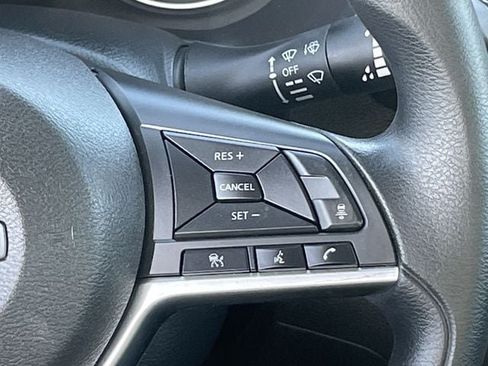 Used 2025 Nissan Sentra SV FWD image 13