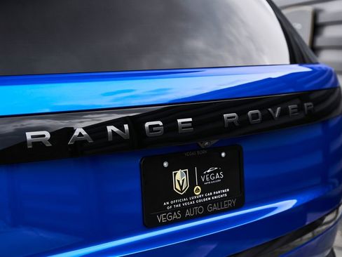 Used 2025 Land Rover Range Rover Long Wheelbase SE image 10