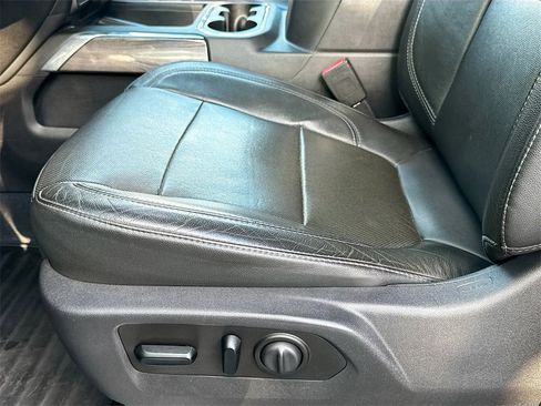 Used 2019 Chevrolet Silverado 1500 LTZ image 20