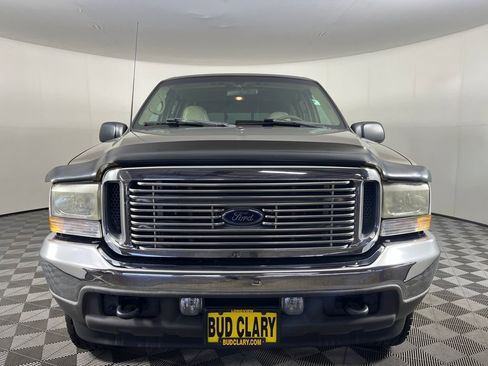 Used 2002 Ford F250 Lariat image 2