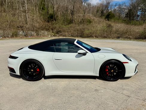 Used 2020 Porsche 911 Carrera 4S image 11