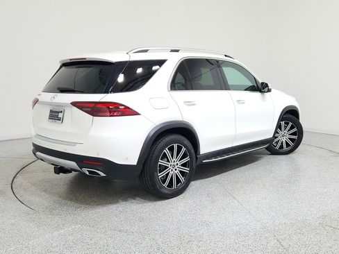 Certified 2025 Mercedes-Benz GLE 350 4MATIC image 3