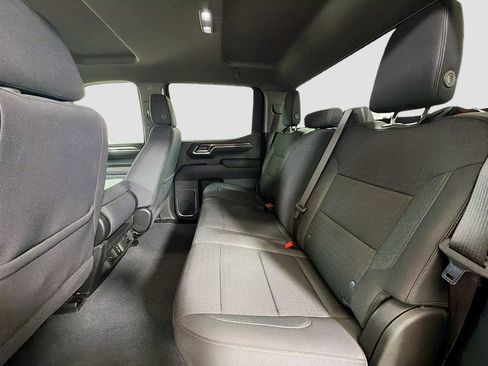 Used 2023 Chevrolet Silverado 1500 LT AWD/4WD image 25