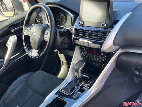 Used 2025 Mitsubishi Eclipse Cross SE AWD/4WD image 12