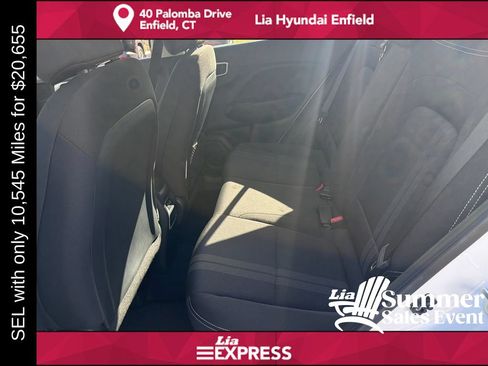 Used 2024 Hyundai Venue SEL FWD image 24