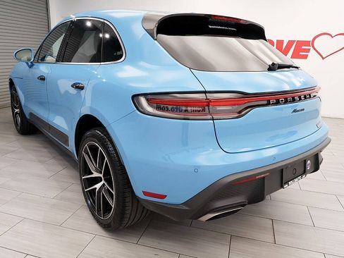 Used 2022 Porsche Macan AWD/4WD image 3