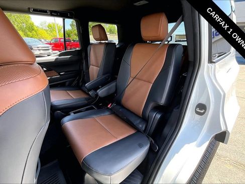 Used 2024 Lexus GX 550 w/ Cold Area Package AWD/4WD image 6