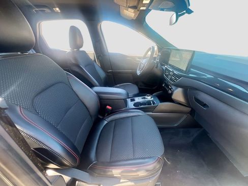 Used 2023 Ford Escape ST-Line w/ Tech Pack #1 image 27