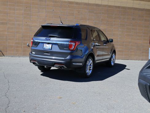 Certified 2019 Ford Explorer Limited w/ Ford Safe & Smart Package AWD/4WD image 5