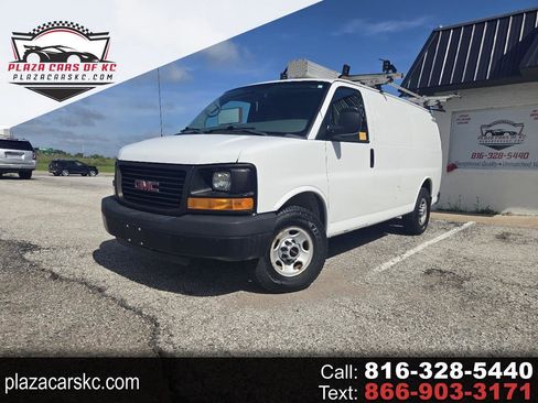 Used 2014 GMC Savana 3500 RWD image 1
