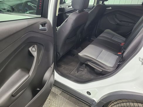 Used 2015 Ford Escape SE image 35