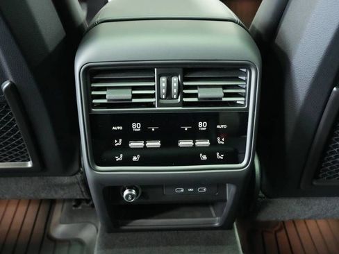 New 2026 Porsche Cayenne Coupe AWD/4WD image 26