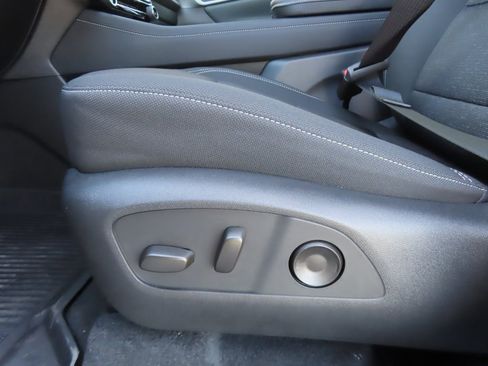 New 2026 Chevrolet Traverse LT w/ Driver Confidence Package image 9