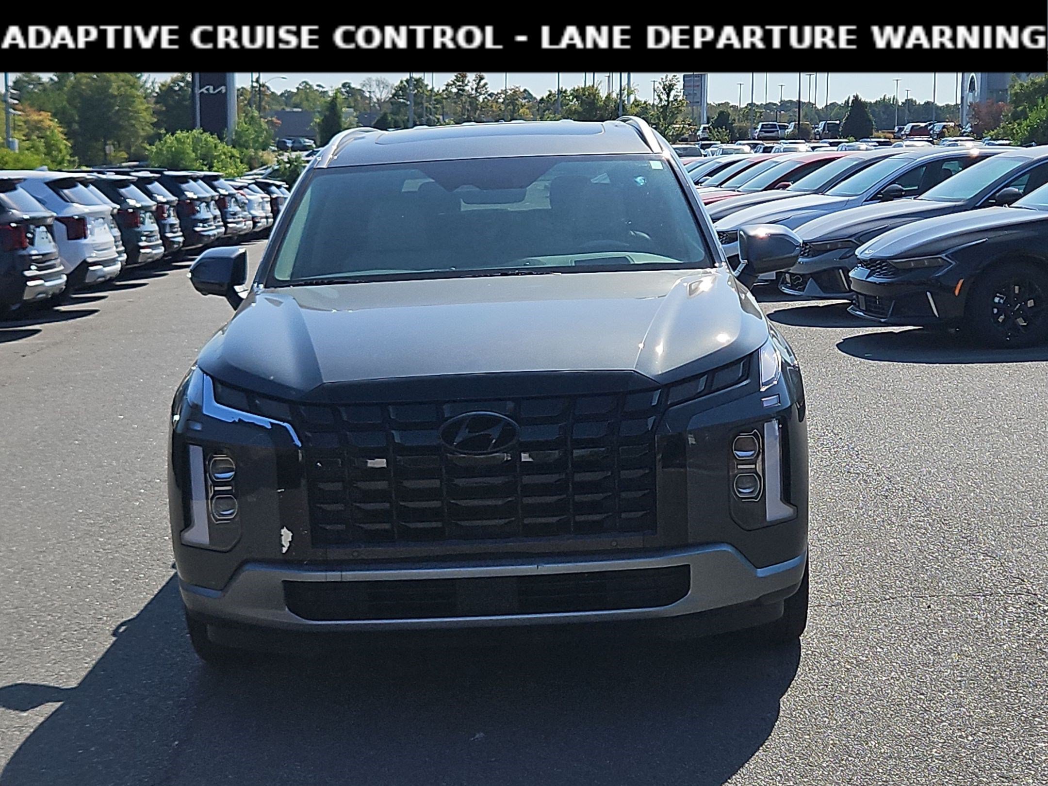 Used 2023 Hyundai Palisade Limited FWD image 2