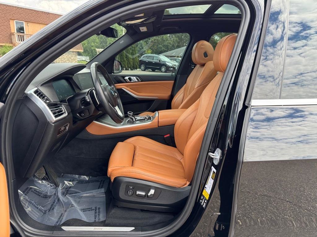 Used 2022 BMW X5 xDrive40i w/ Premium Package AWD/4WD image 13