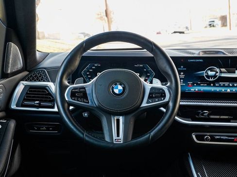 Certified 2025 BMW X7 M60i image 13