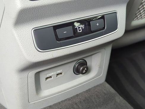 Used 2023 Audi Q5 e Premium image 25