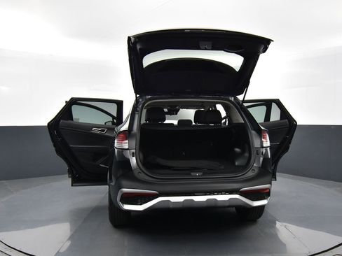 Used 2025 Kia Sportage LX image 36