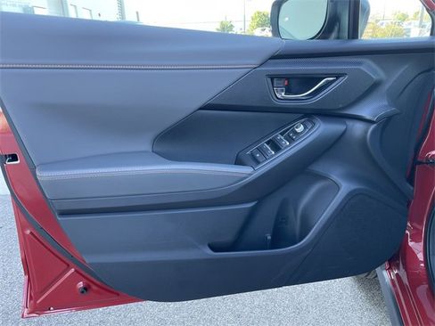 New 2025 Subaru Crosstrek 2.5i Limited w/ Popular Package #3A image 9