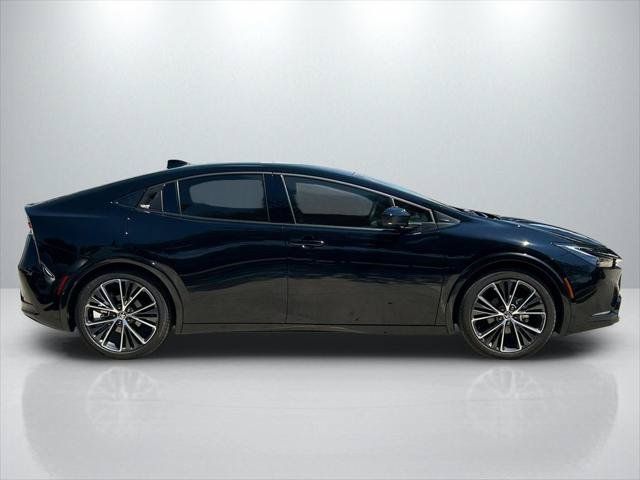 Certified 2026 Toyota Prius XLE FWD image 4
