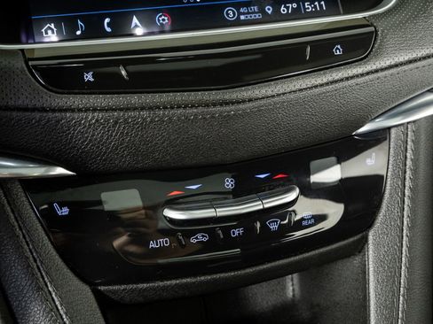 Used 2023 Cadillac XT5 Premium Luxury image 16