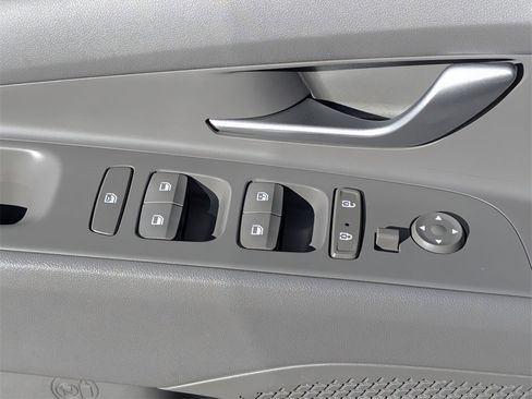 Certified 2023 Hyundai Elantra SEL w/ Convenience Package image 22