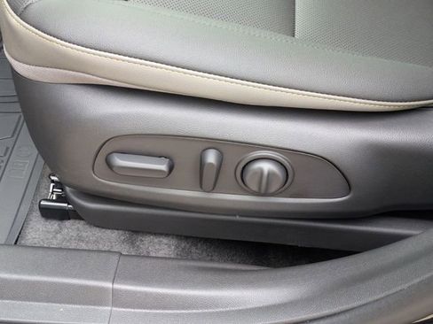 New 2026 Chevrolet Trax ACTIV w/ Sunroof Package image 11