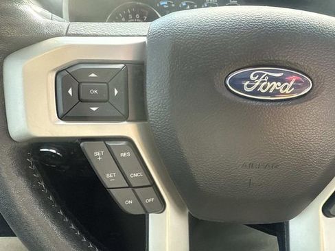 Used 2020 Ford F150 Lariat image 39