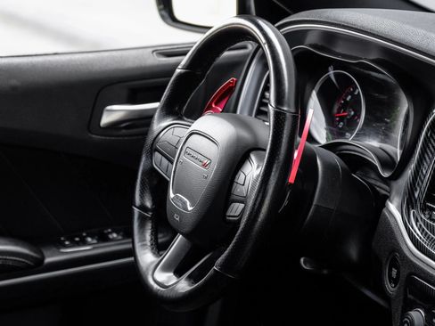 Used 2019 Dodge Charger Scat Pack RWD image 18