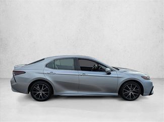 Used 2023 Toyota Camry SE video 4