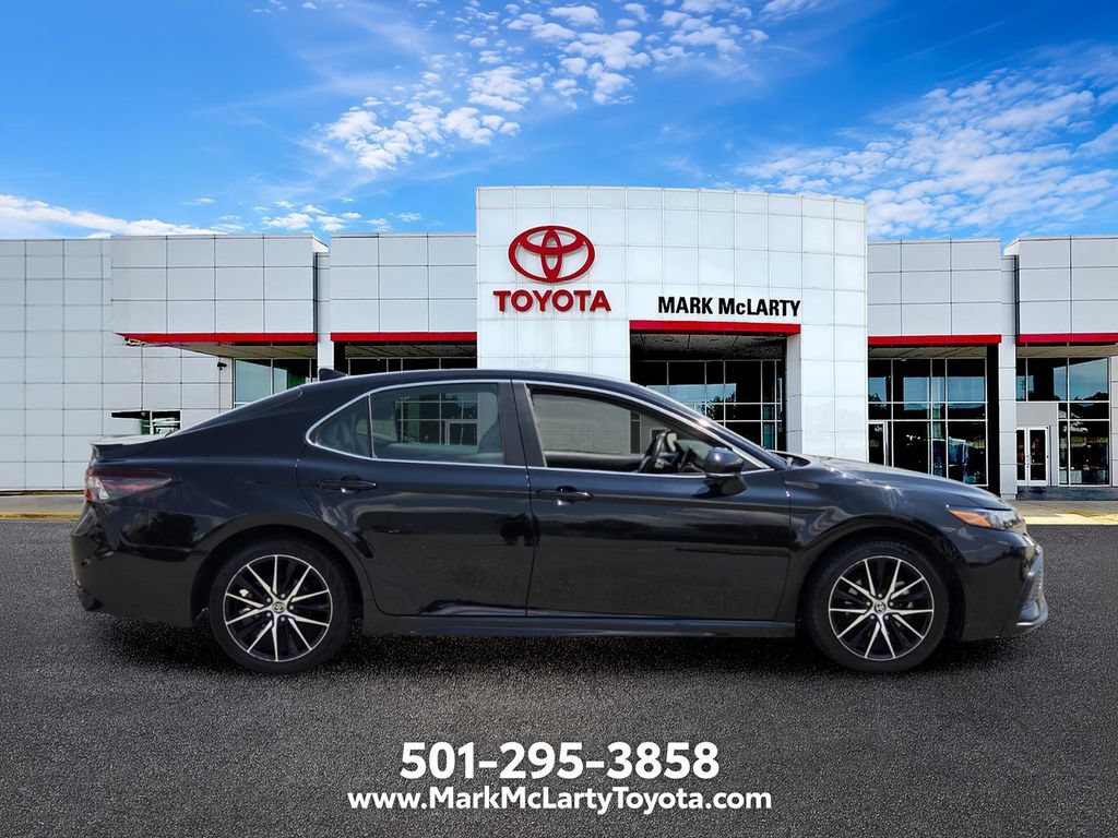 Used 2024 Toyota Camry SE FWD image 6