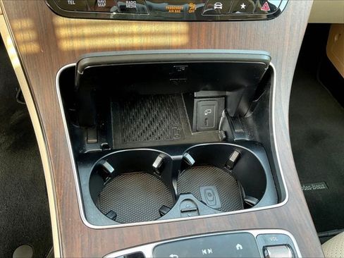 Used 2023 Mercedes-Benz GLC 300 4MATIC Coupe image 25