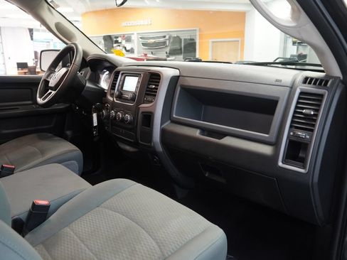 Used 2018 RAM 1500 Express w/ Express Value Package AWD/4WD image 33