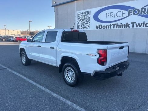 Used 2024 Chevrolet Colorado W/T w/ WT Convenience Package II image 3