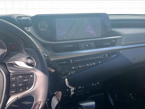 Used 2019 Lexus ES 350 image 7